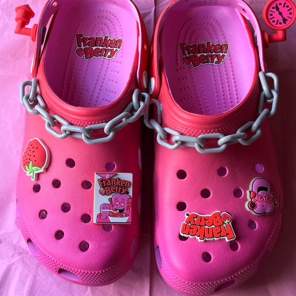 ๐ CROCS FRANKEN BERRY CLASSIC CLOG ๐ - Picture 14 of 16